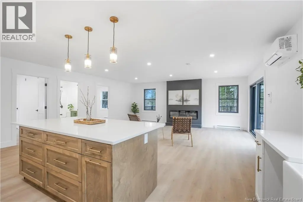 65 Barbara Drive photo 4
